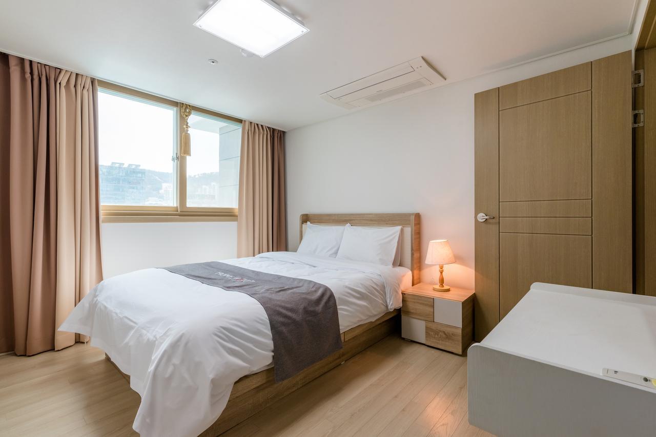 Home Fourest Residence Hotel Okpo Geoje Eksteriør billede